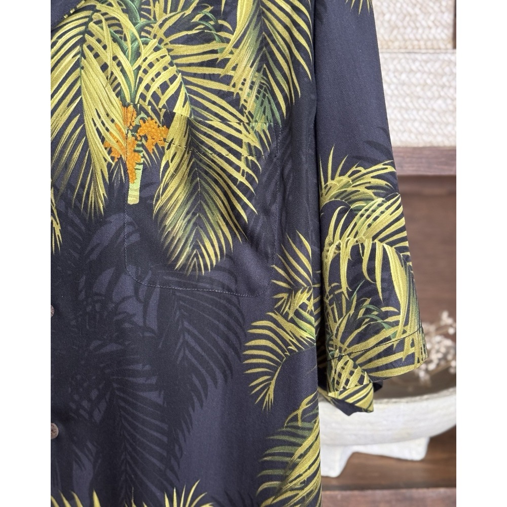 Tommy Bahama Hawaiian Shirt Mens Size XL Black Green Phuket Palm 100% Silk Camp - Picture 2 of 8